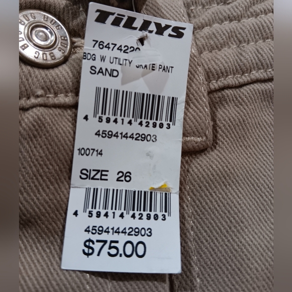 BDG Women's (Size 26) Sand Color Utility Skate Pants (NWT) - Picture 6 of 12